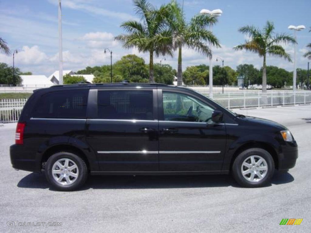 2009 Town & Country Touring - Brilliant Black Crystal Pearl / Medium Slate Gray/Light Shale photo #7