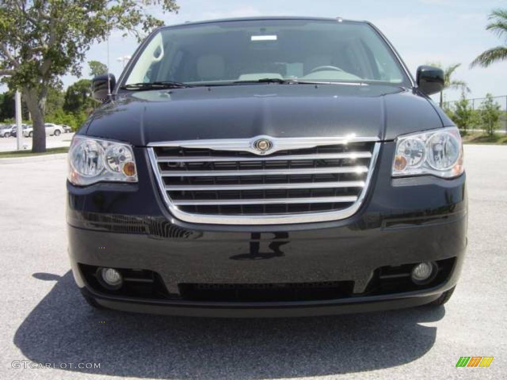 2009 Town & Country Touring - Brilliant Black Crystal Pearl / Medium Slate Gray/Light Shale photo #9