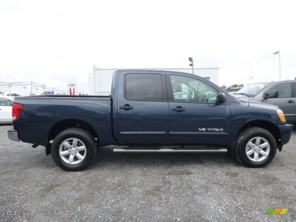 2015 Titan SV Crew Cab 4x4 - Arctic Blue Metallic / Charcoal photo #3