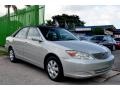 Lunar Mist Metallic - Camry XLE Photo No. 4