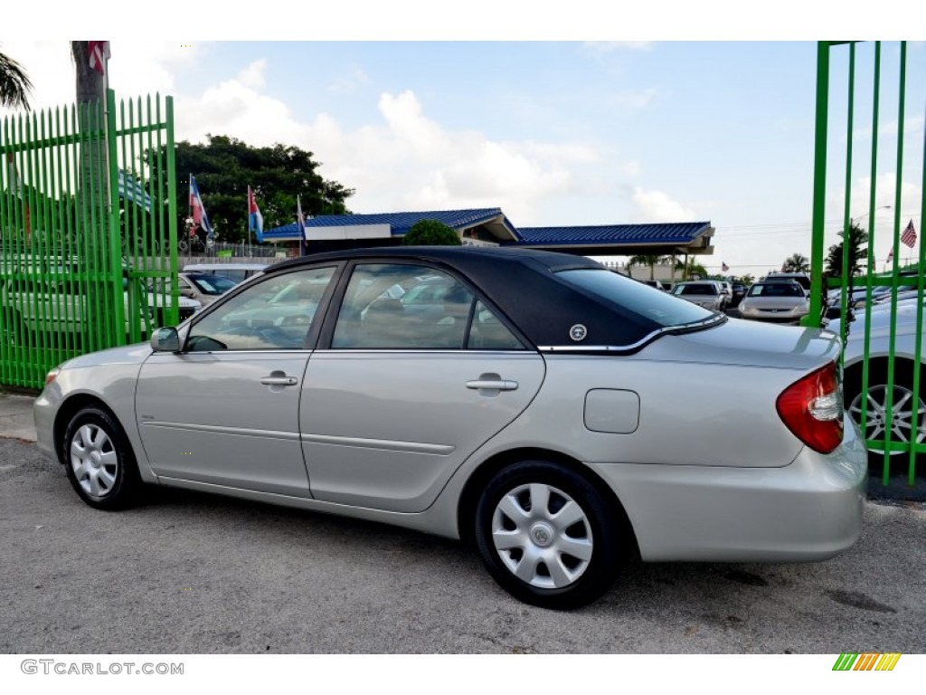 2003 Camry XLE - Lunar Mist Metallic / Stone photo #55