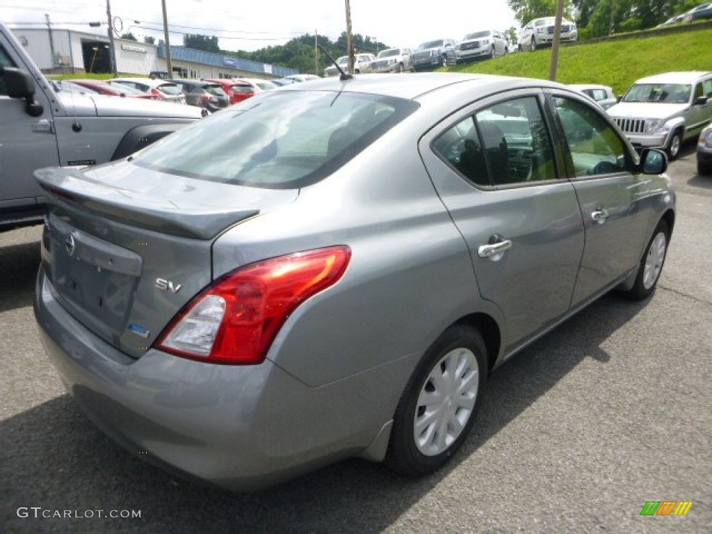 2014 Versa 1.6 S Sedan - Magnetic Gray / Charcoal photo #4