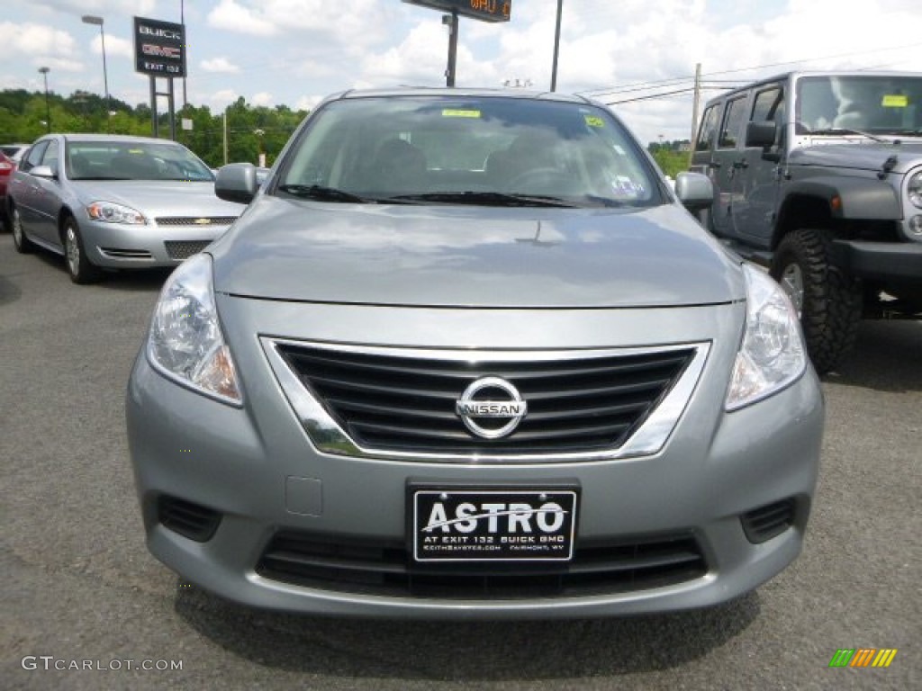 2014 Versa 1.6 S Sedan - Magnetic Gray / Charcoal photo #8