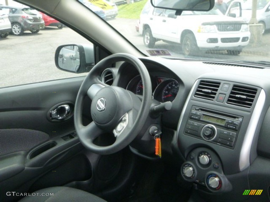 2014 Versa 1.6 S Sedan - Magnetic Gray / Charcoal photo #10