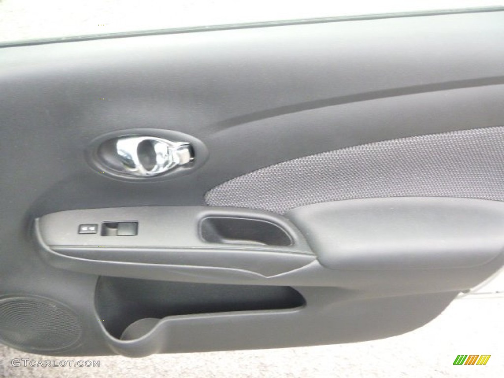 2014 Versa 1.6 S Sedan - Magnetic Gray / Charcoal photo #11