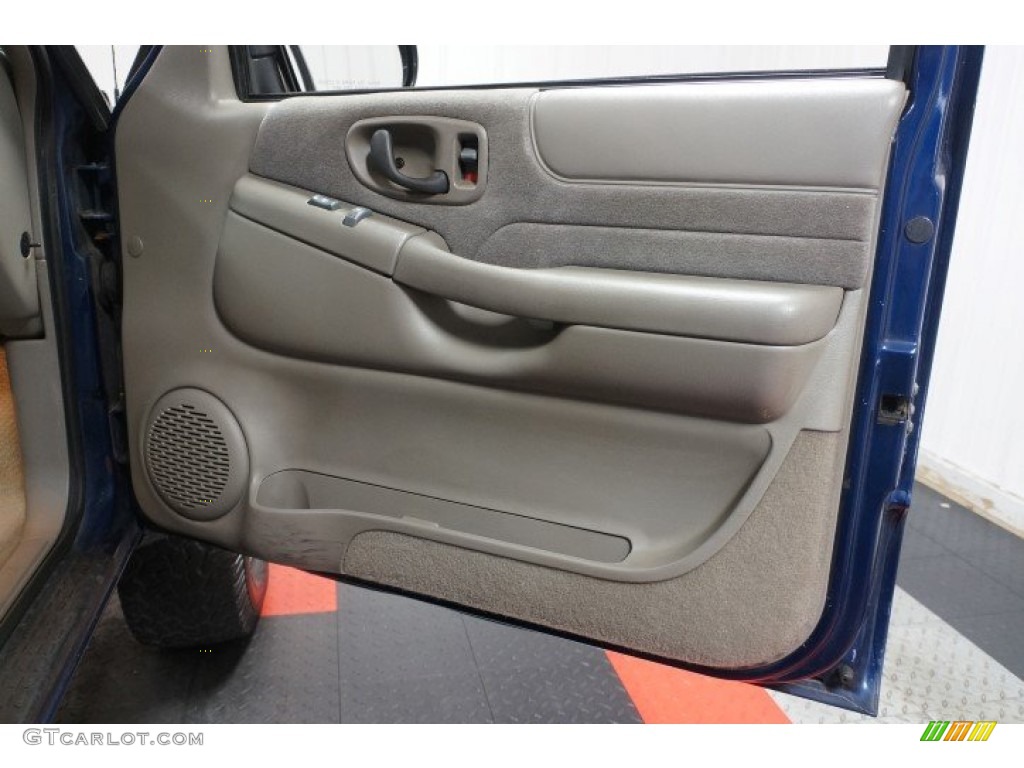 2001 Blazer LS 4x4 - Indigo Blue Metallic / Medium Gray photo #14