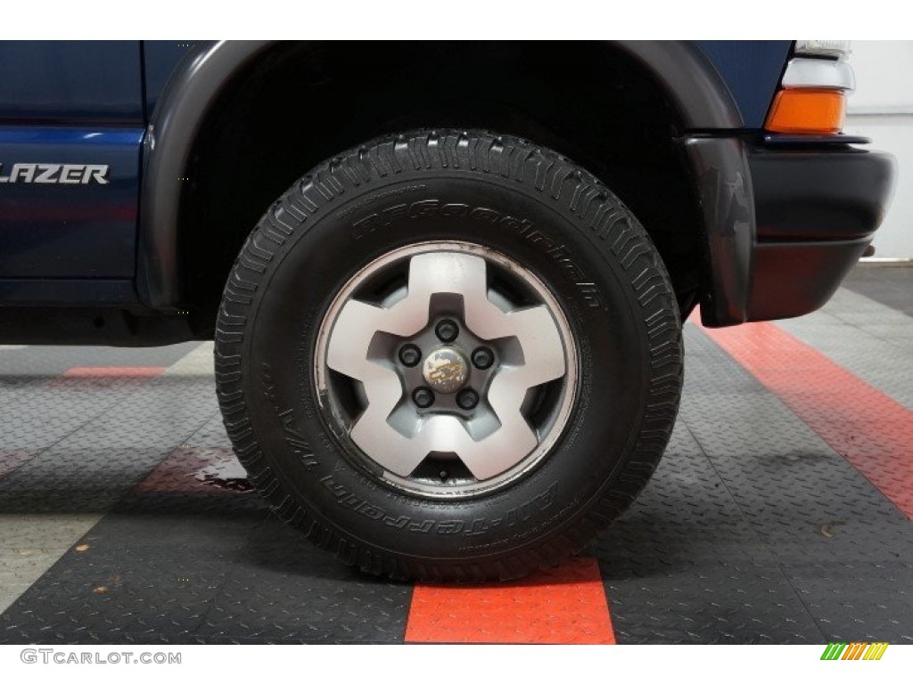 2001 Blazer LS 4x4 - Indigo Blue Metallic / Medium Gray photo #37