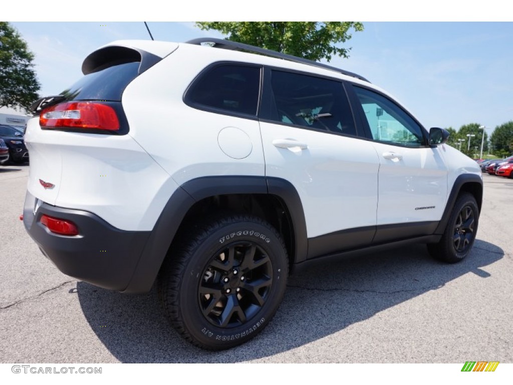 2015 Cherokee Trailhawk 4x4 - Bright White / Trailhawk Black photo #3