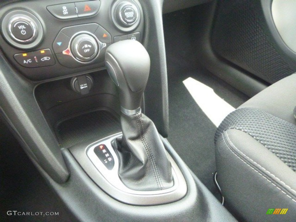 2015 Dart SXT - Vitamin C / Black/Light Tungsten Accent Stitching photo #19