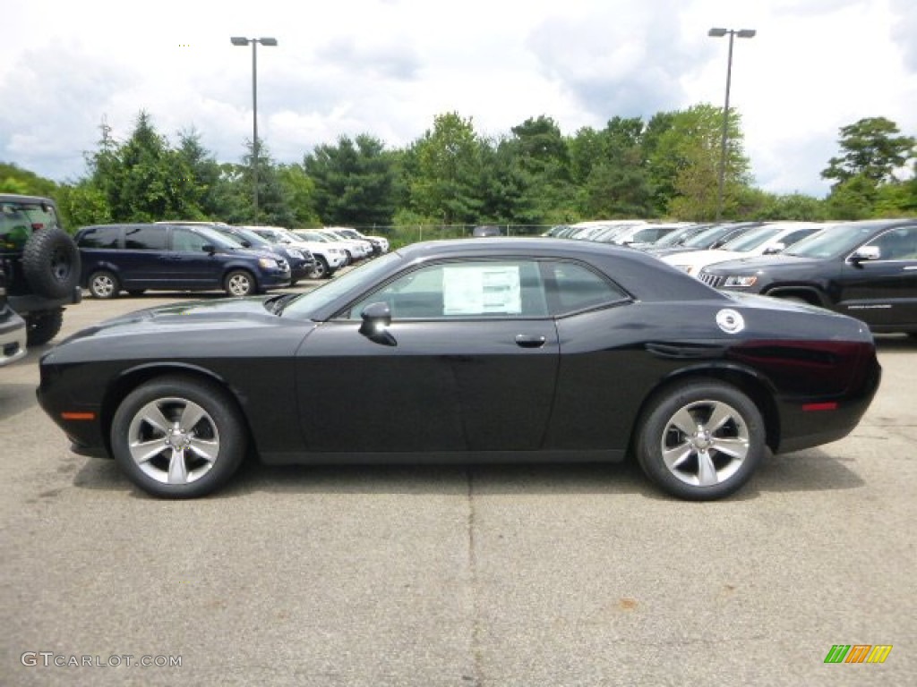 2015 Challenger SXT - Pitch Black / Black/Tungsten photo #2