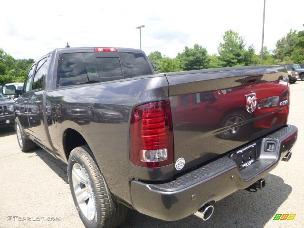 2015 1500 Sport Crew Cab 4x4 - Granite Crystal Metallic / Black photo #4