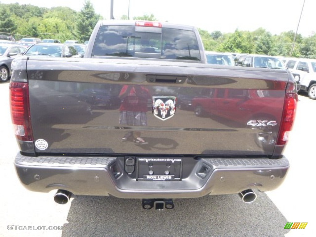 2015 1500 Sport Crew Cab 4x4 - Granite Crystal Metallic / Black photo #5