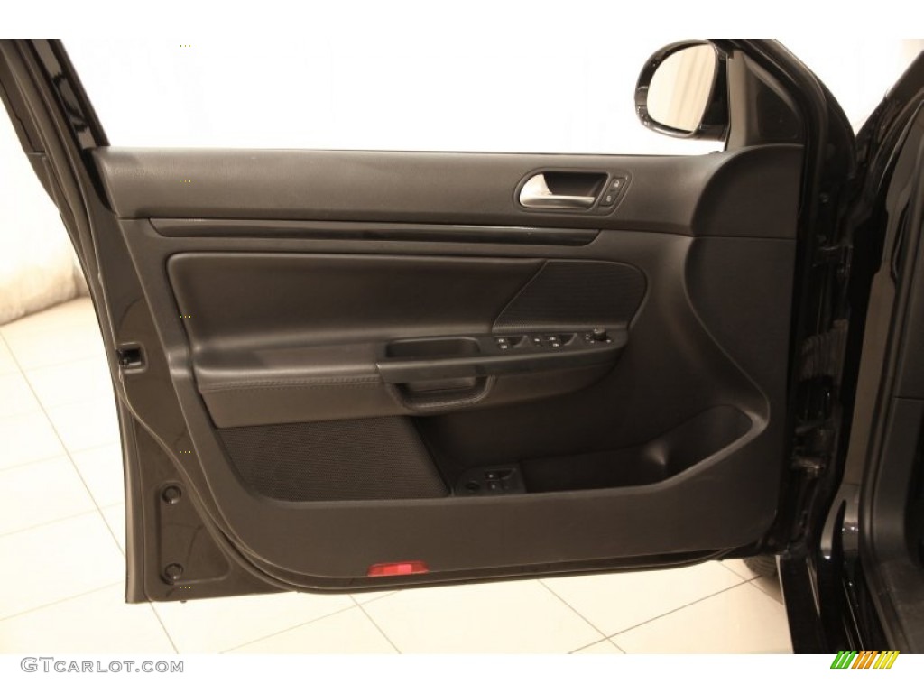 2010 Volkswagen Jetta TDI Sedan Door Panel Photos