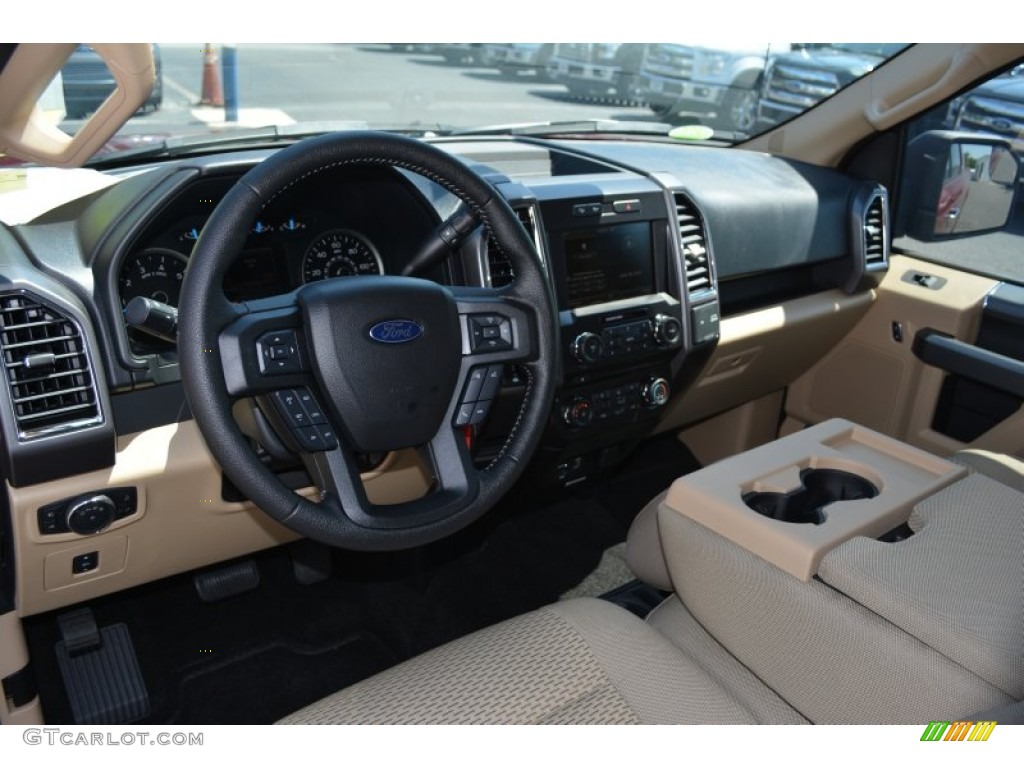 2015 Ford F150 XLT SuperCab 4x4 Dashboard Photos
