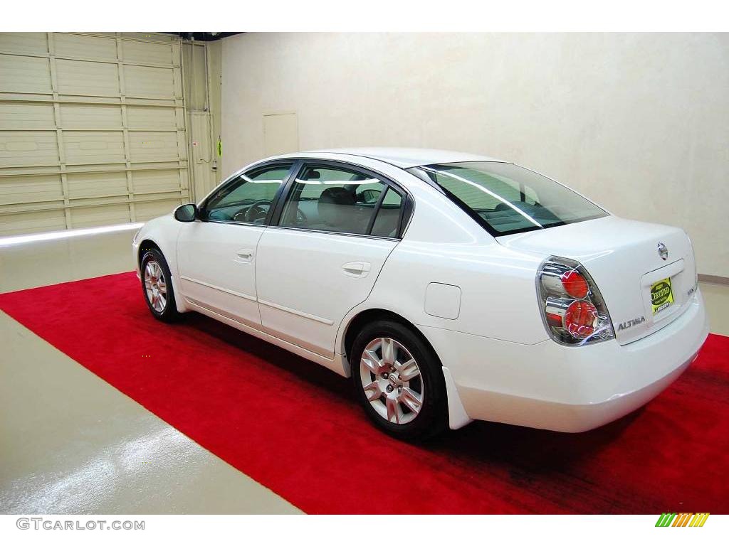 2006 Altima 2.5 S - Satin White Pearl / Frost photo #4