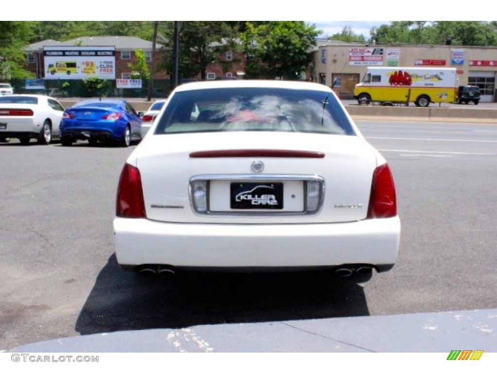 2002 DeVille Sedan - Cotillion White / Dark Gray photo #6