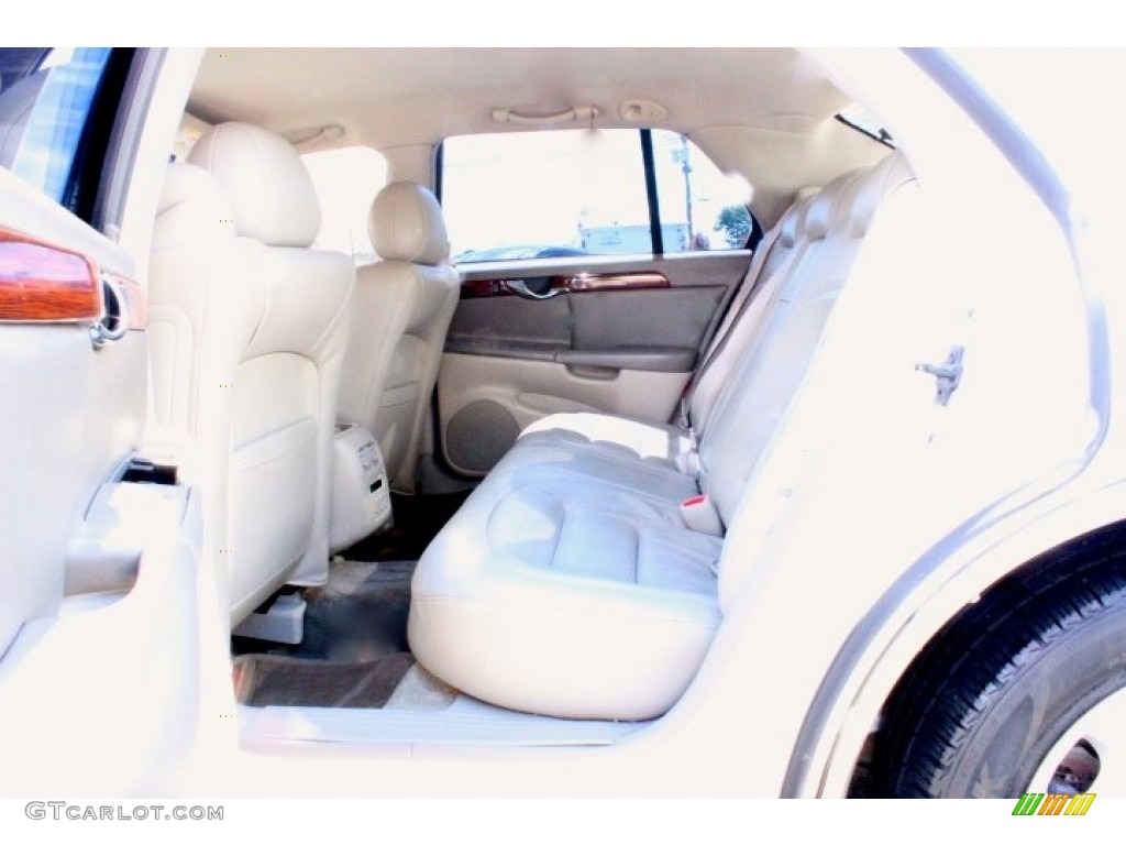 2002 DeVille Sedan - Cotillion White / Dark Gray photo #21