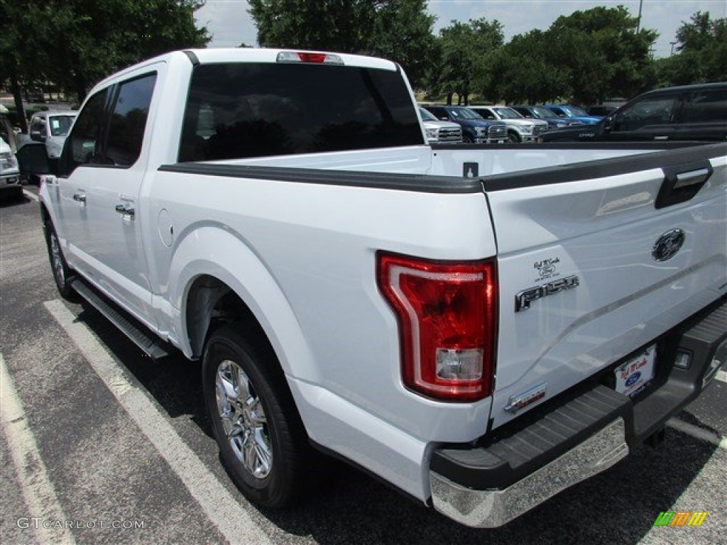 2015 F150 XLT SuperCrew - Oxford White / Medium Earth Gray photo #4