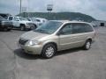 Linen Gold Metallic - Town & Country Touring Photo No. 3