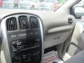 Linen Gold Metallic - Town & Country Touring Photo No. 24