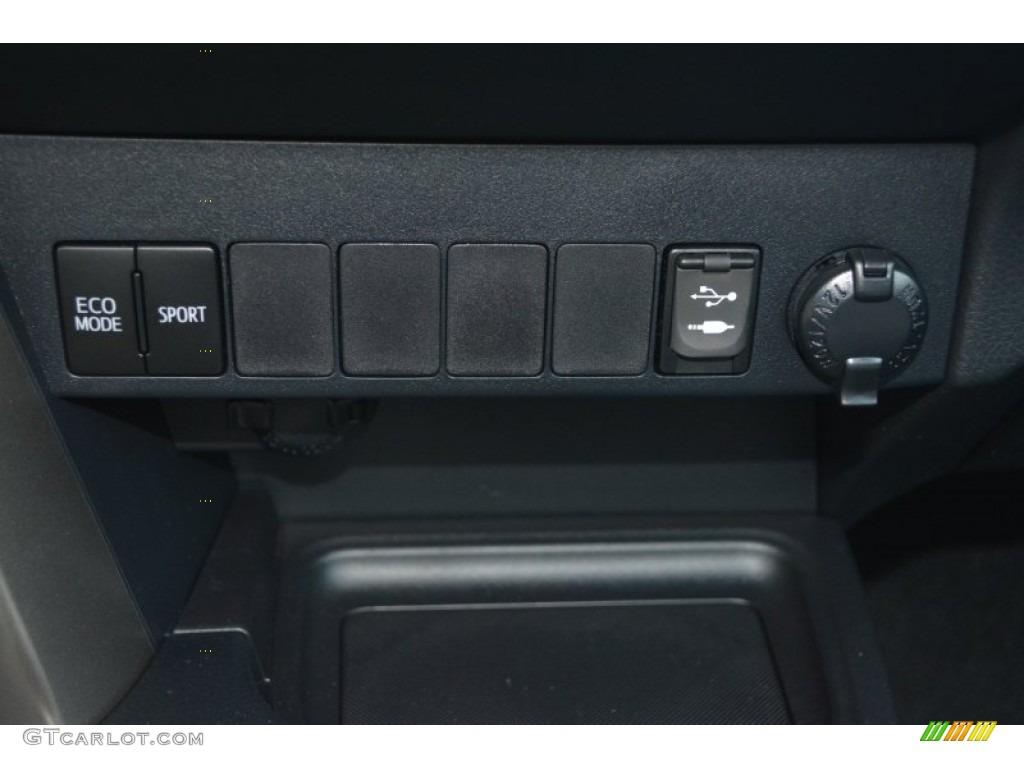 2015 RAV4 LE - Classic Silver Metallic / Ash photo #15