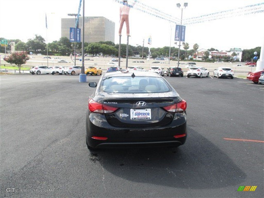 2016 Elantra SE - Phantom Black / Beige photo #8