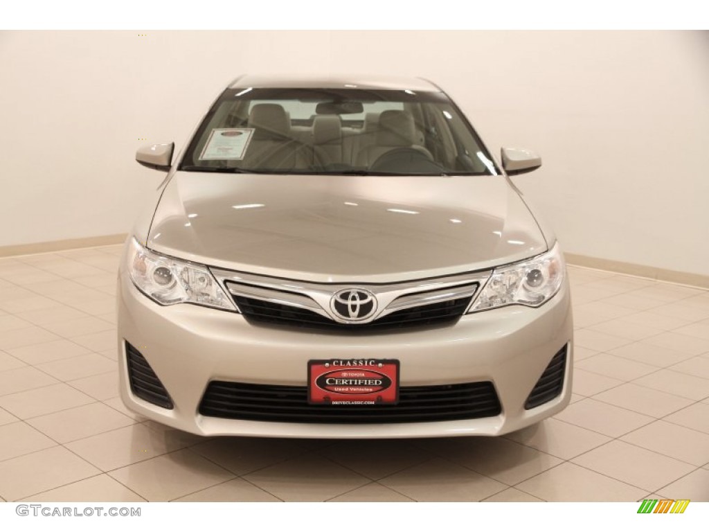 2014 Creme Brulee Metallic Toyota Camry LE 105176038 Photo 2