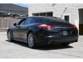 Black - Panamera 4 Photo No. 4
