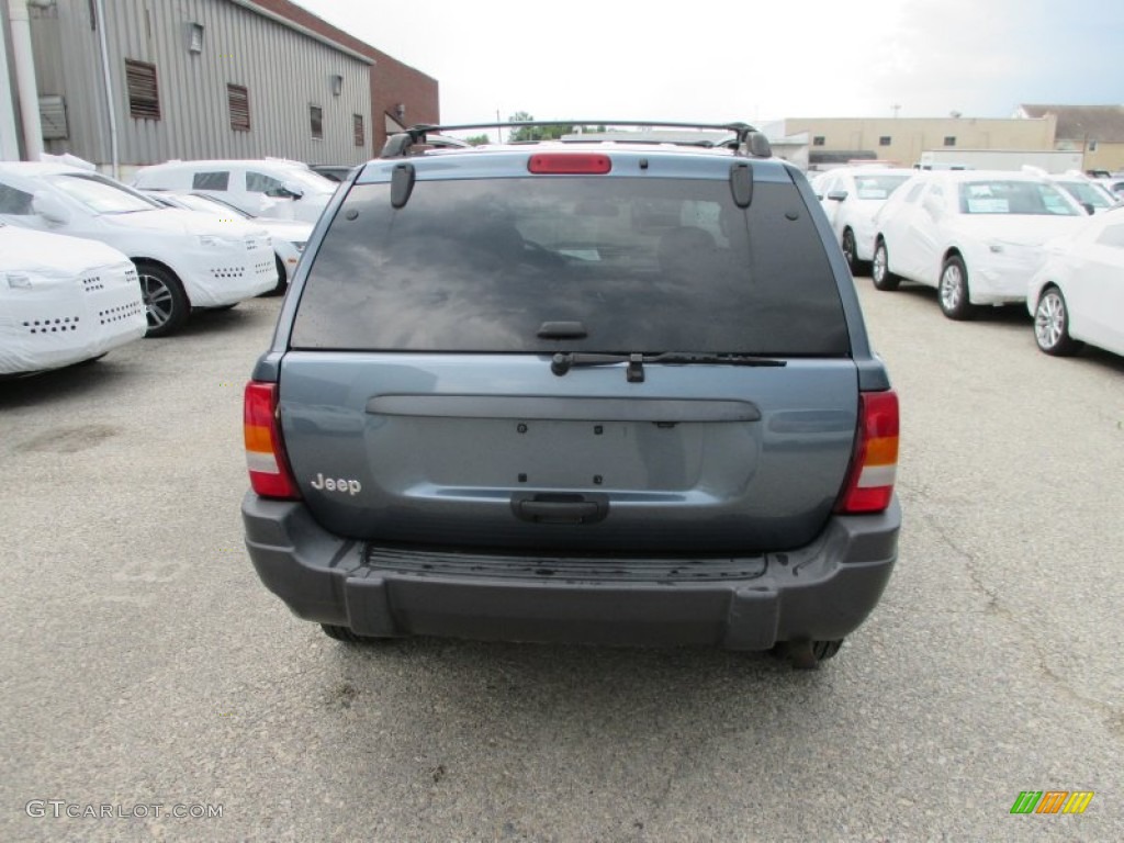 2004 Grand Cherokee Laredo 4x4 - Steel Blue Pearl / Dark Slate Gray photo #9