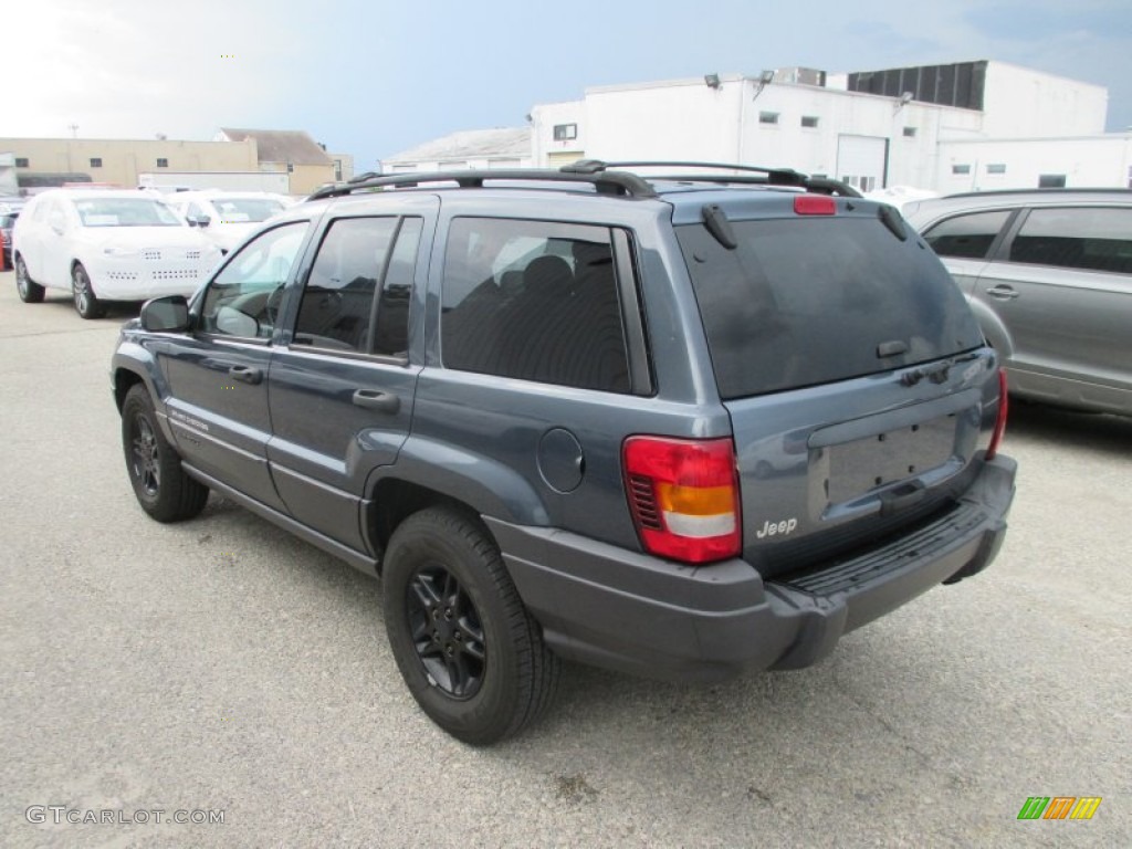 2004 Grand Cherokee Laredo 4x4 - Steel Blue Pearl / Dark Slate Gray photo #10