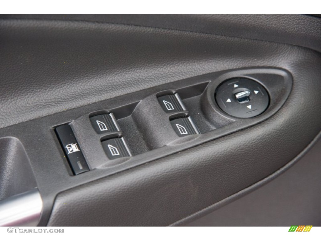 2015 Ford Escape Titanium 4WD Controls Photo #105213938