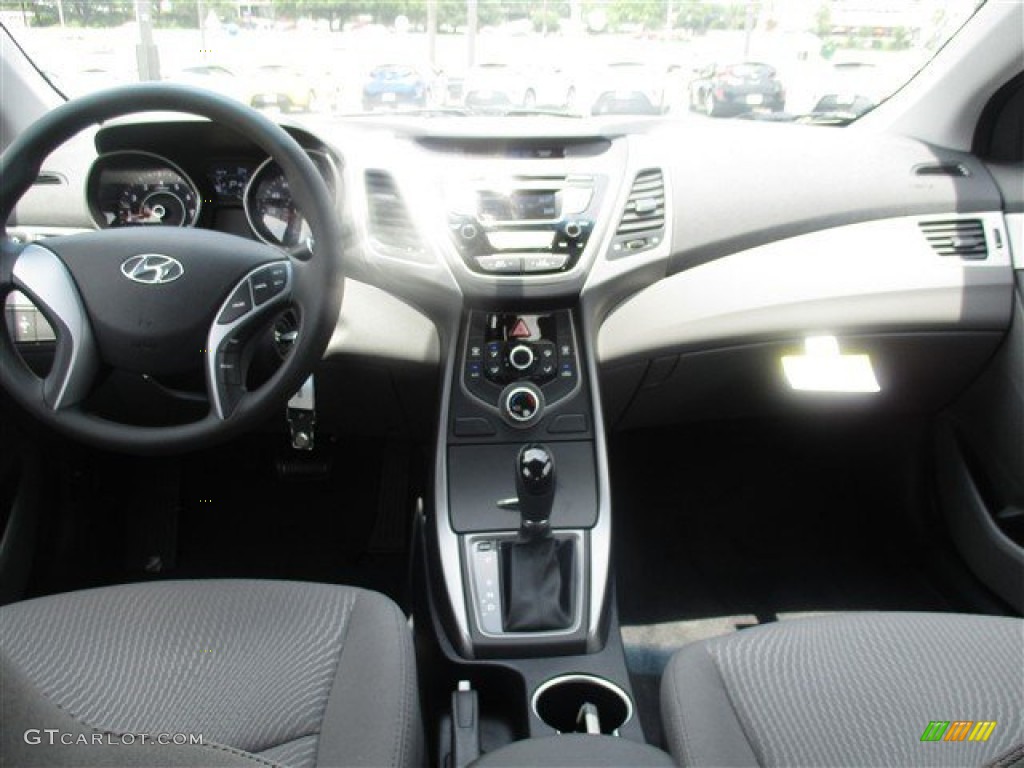 2016 Elantra SE - Phantom Black / Gray photo #14