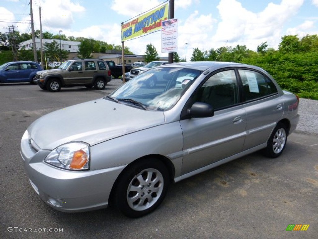 2004 Rio Sedan - Diamond Silver / Gray photo #1