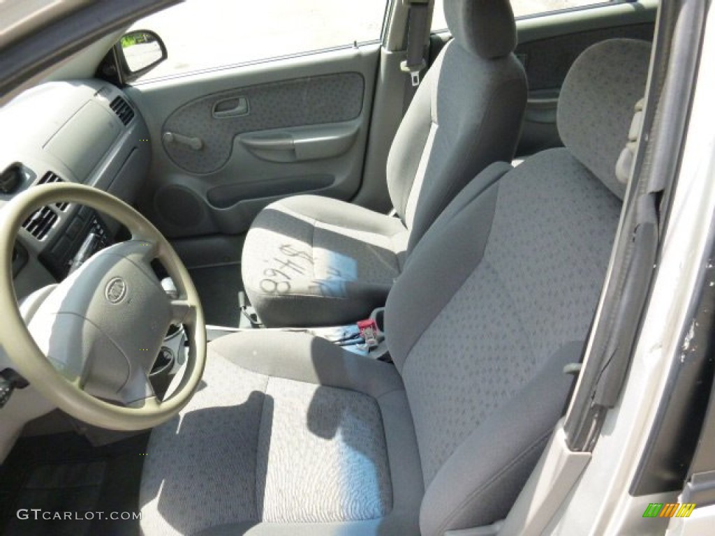 2004 Rio Sedan - Diamond Silver / Gray photo #8