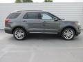 2016 Magnetic Metallic Ford Explorer XLT  photo #3