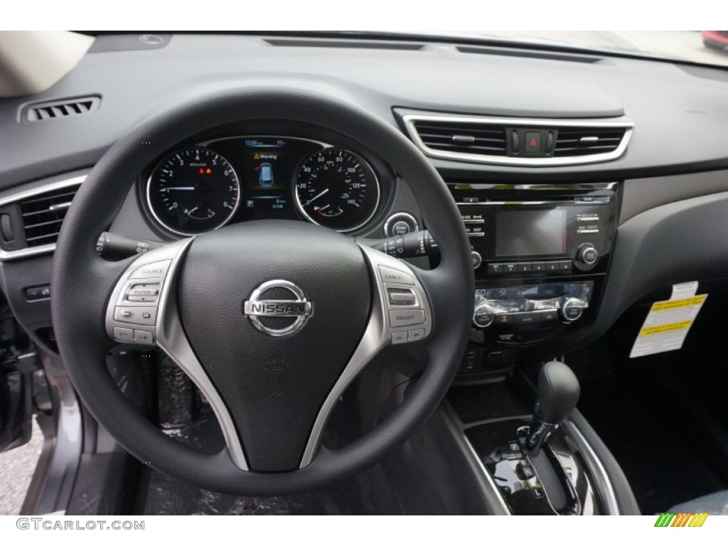 2015 Nissan Rogue SV Dashboard Photos