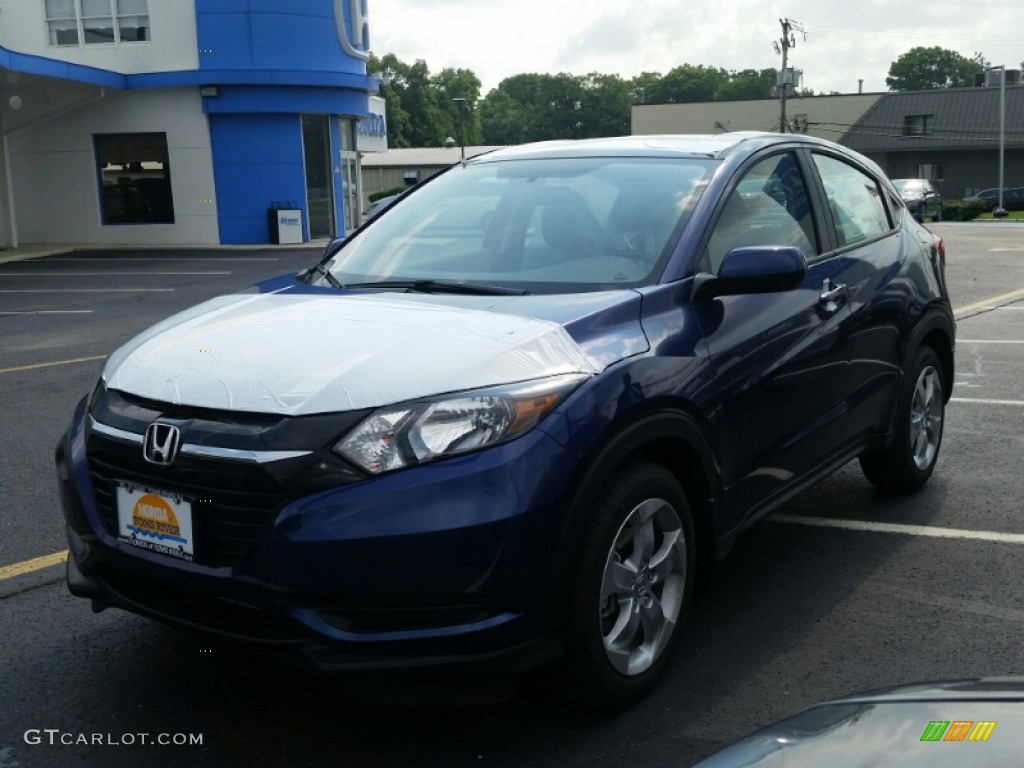 Deep Ocean Pearl Honda HR-V