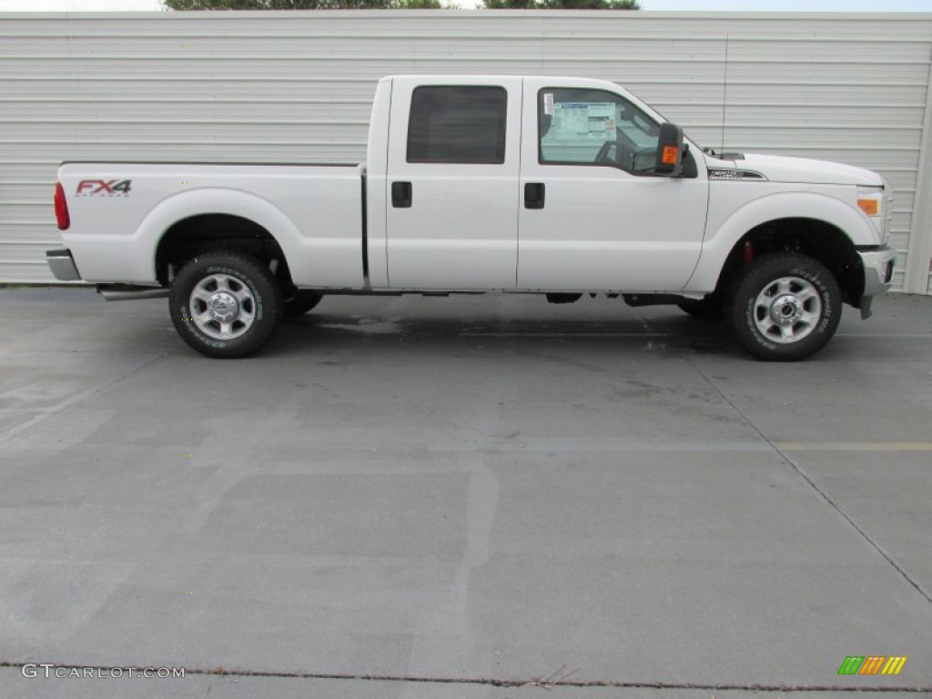 Oxford White 2016 Ford F250 Super Duty XLT Crew Cab 4x4 Exterior Photo #105224828