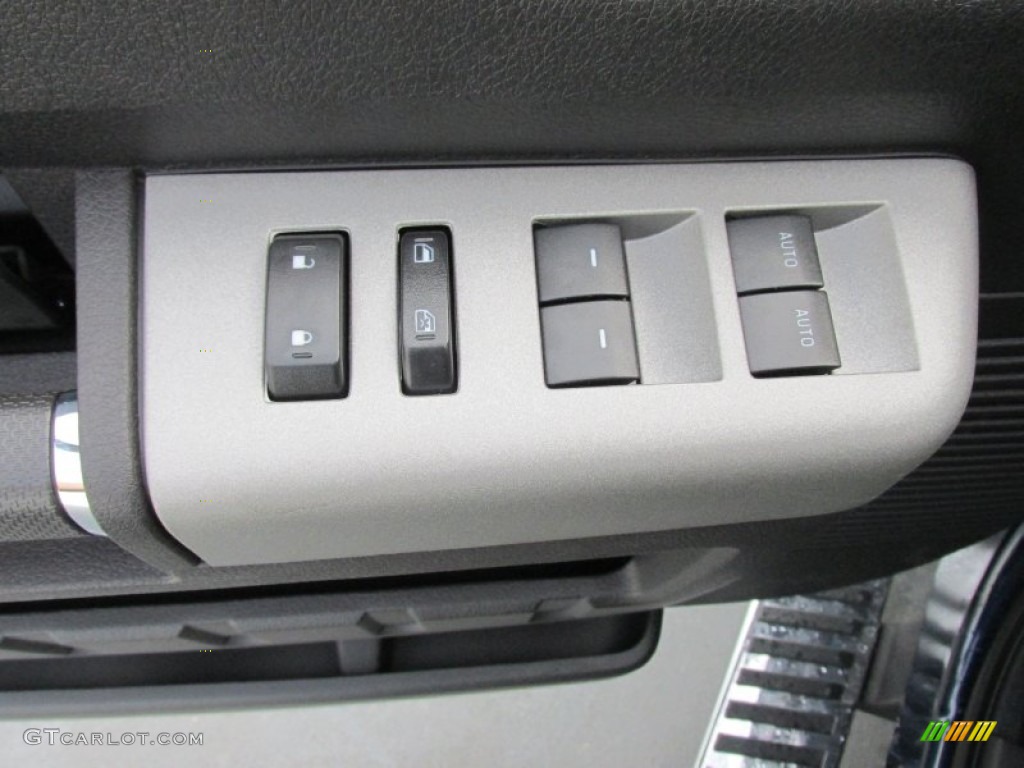 2016 Ford F250 Super Duty Lariat Crew Cab 4x4 Controls Photo #105227483