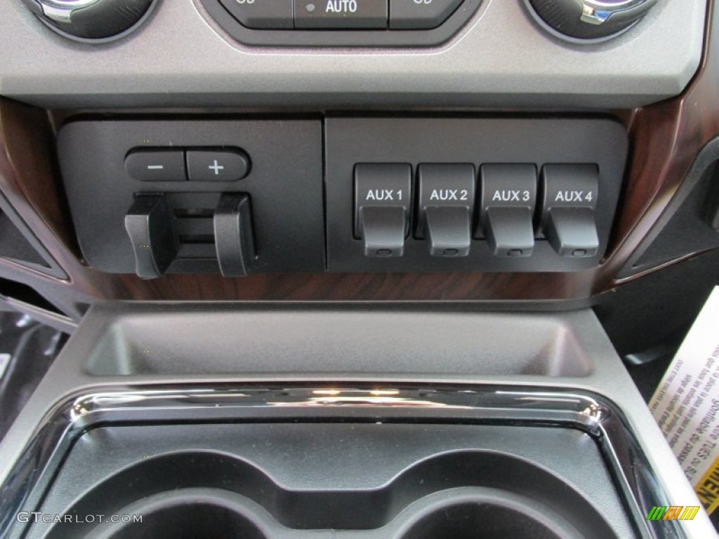 2016 Ford F250 Super Duty Lariat Crew Cab 4x4 Controls Photo #105227663