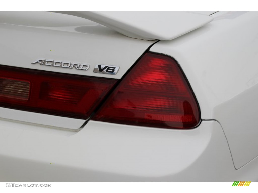 2002 Accord EX V6 Coupe - Taffeta White / Ivory photo #21