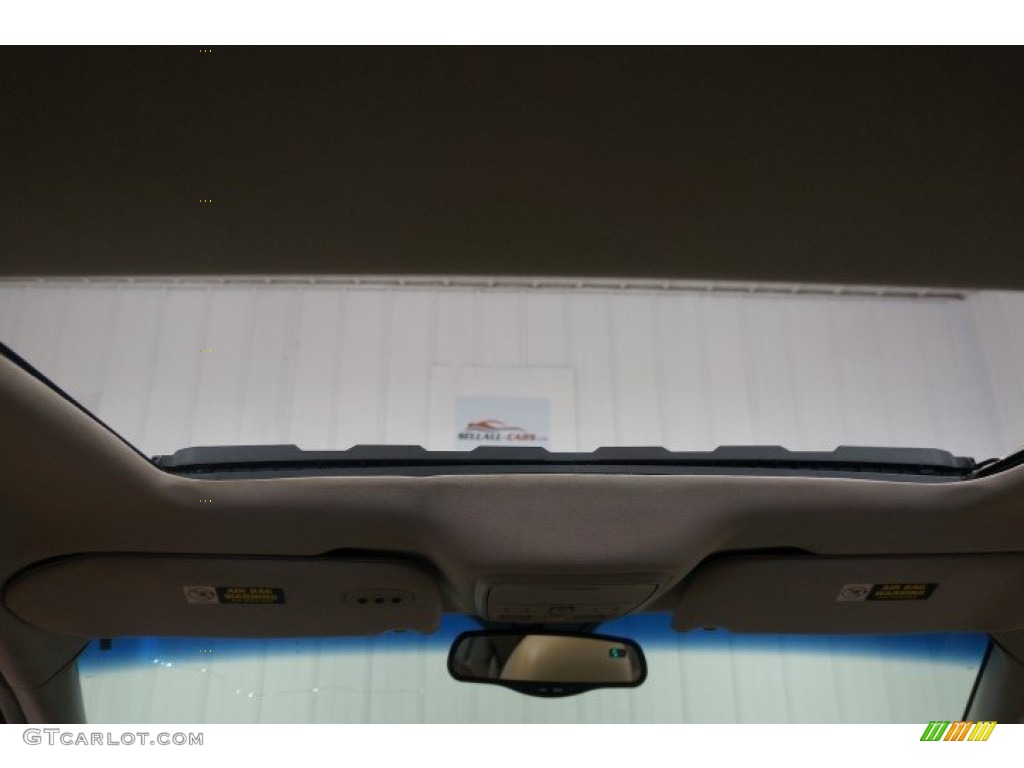 2005 LS V8 - Ceramic White Pearlescent / Camel photo #21