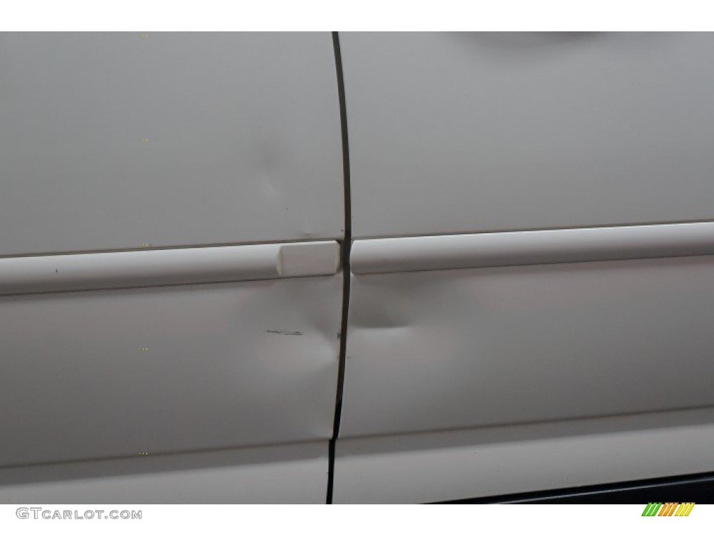 2005 LS V8 - Ceramic White Pearlescent / Camel photo #46