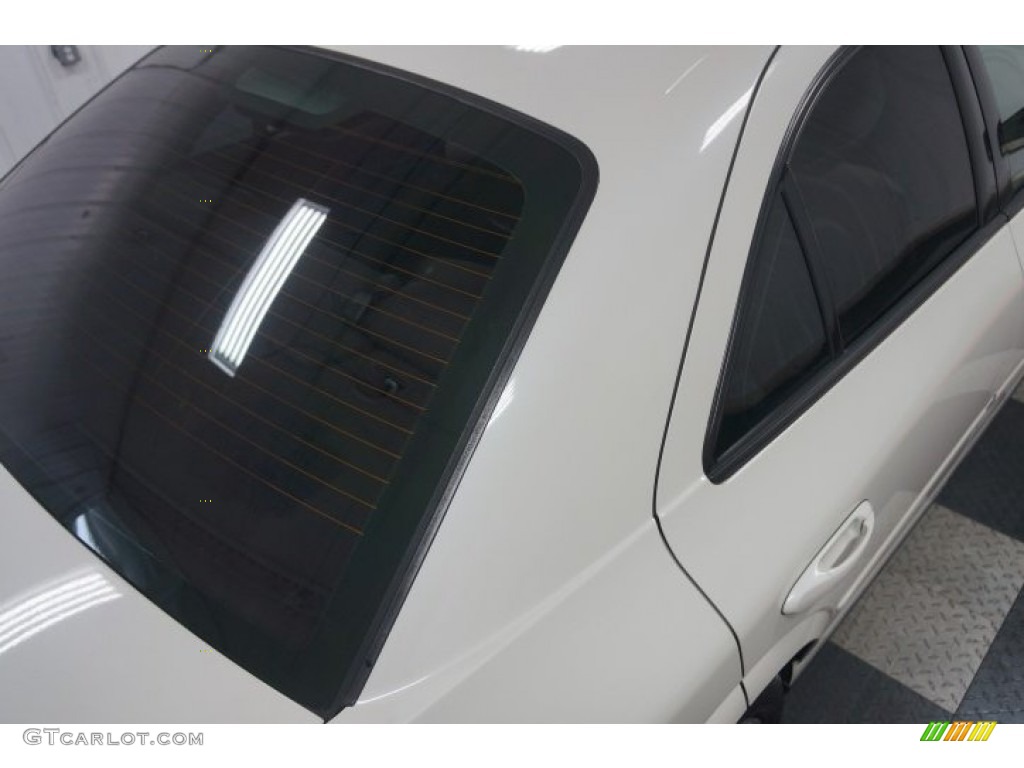 2005 LS V8 - Ceramic White Pearlescent / Camel photo #70