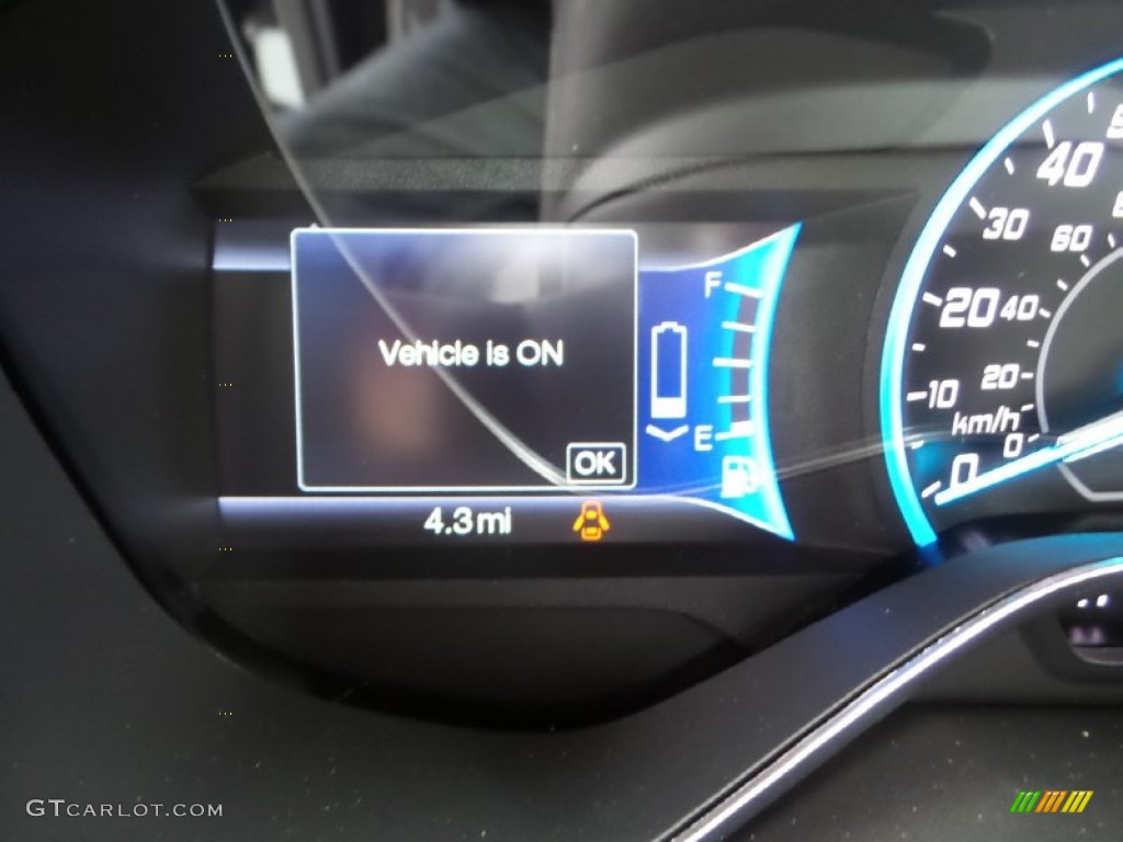 2015 C-Max Hybrid SE - Tuxedo Black Metallic / Charcoal Black photo #18