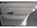 Vibrant White - Crown Victoria LX Photo No. 23