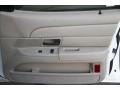 Vibrant White - Crown Victoria LX Photo No. 24
