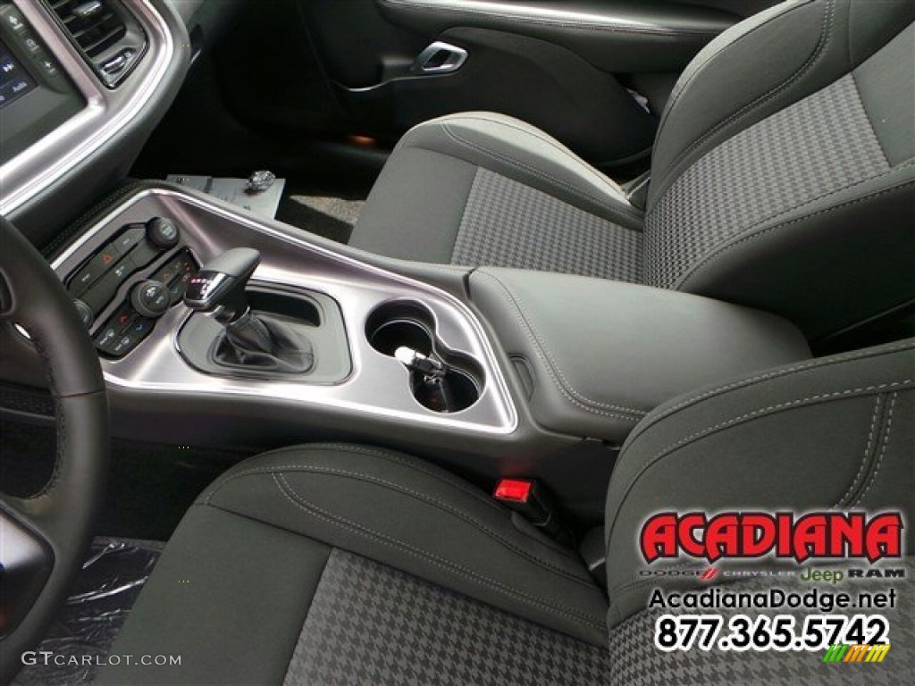 2015 Challenger SXT - Bright White / Black/Tungsten photo #8