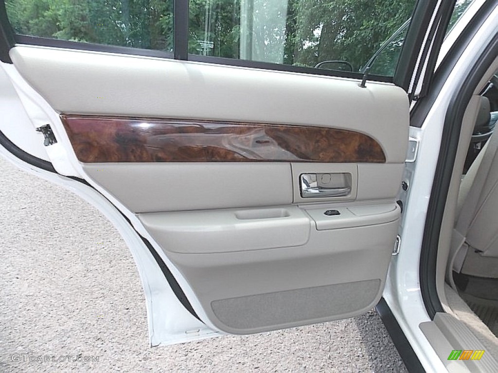 2007 Mercury Grand Marquis LS Light Camel Door Panel Photo #105239858