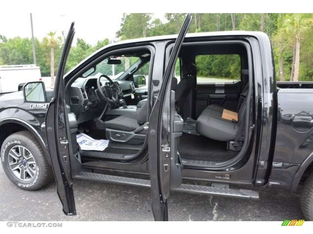 2015 F150 XLT SuperCrew 4x4 - Tuxedo Black Metallic / Black photo #11